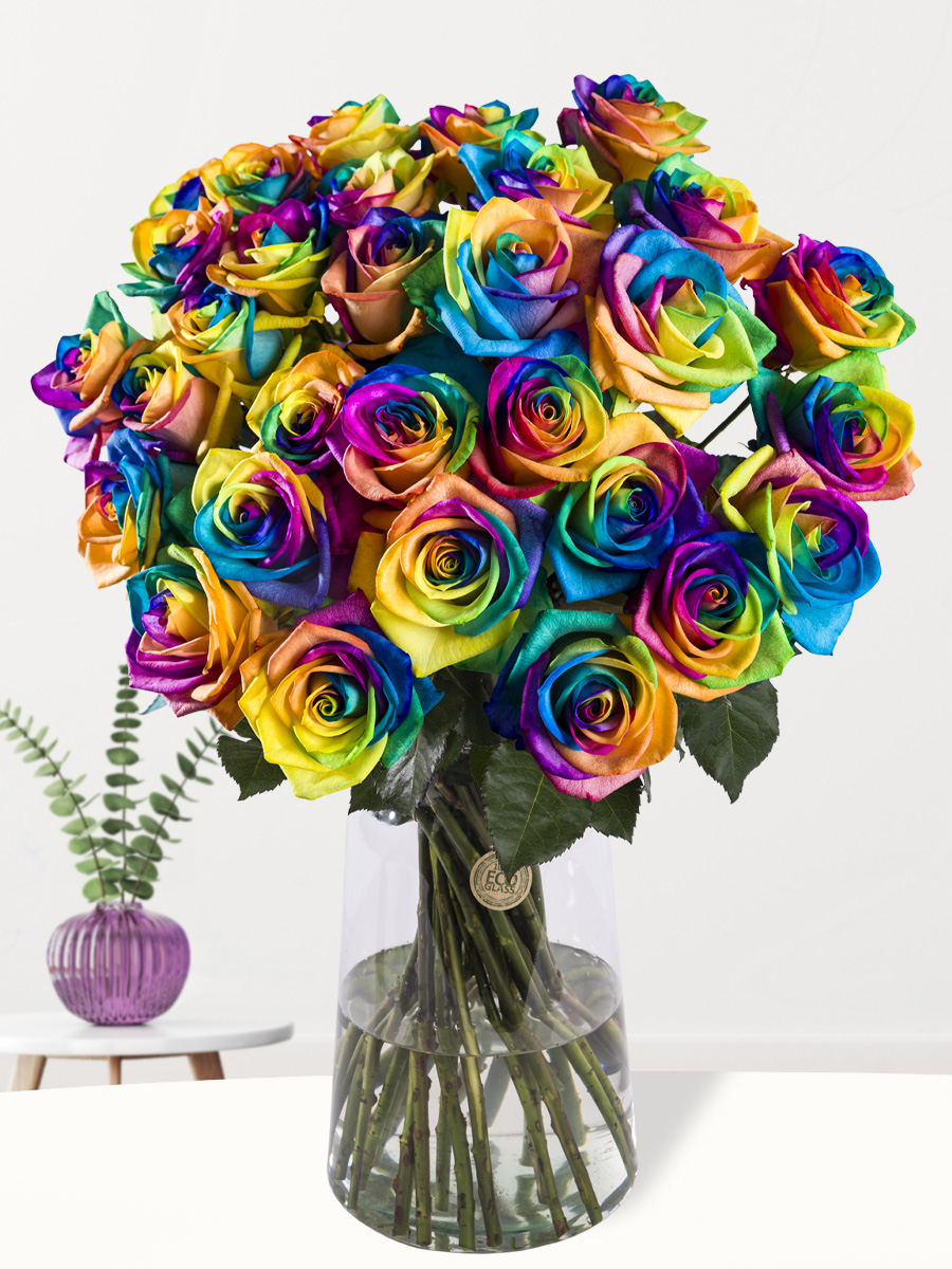 30 regenboog rozen afbeelding