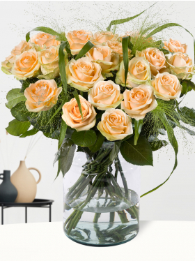 20 zalmkleurige rozen met panicum