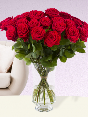 30 rode rozen - Red Naomi