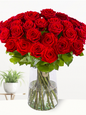 30 rode rozen - Red Naomi