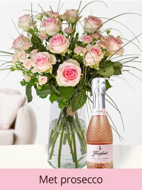 Rozenboeket Eva + prosecco rosé 0,2L
