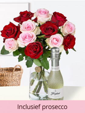 Rozenboeket Romy met prosecco