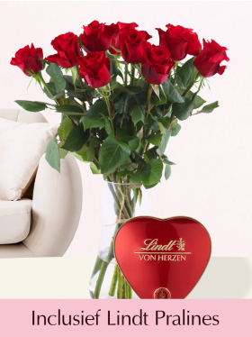 Valentijnsboeket - 12 rode rozen EverRed - Incl Lindt hart