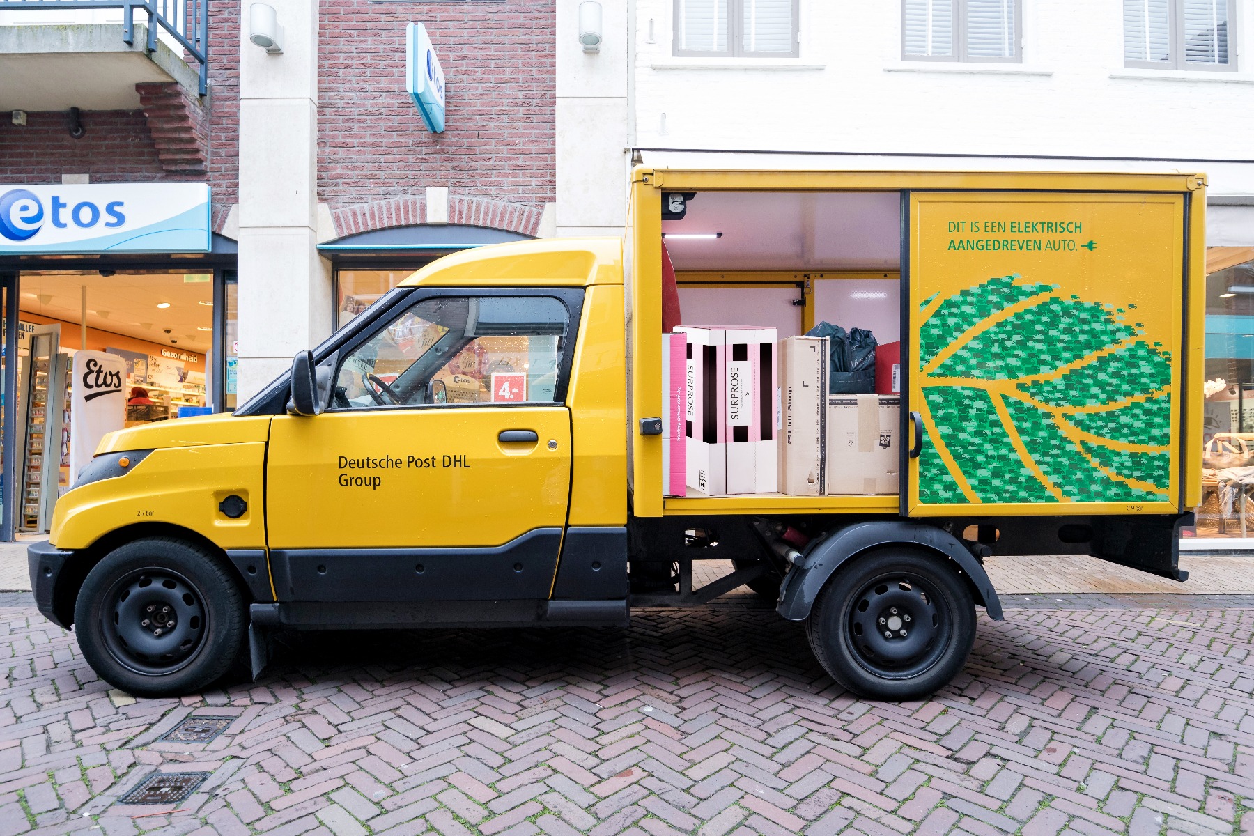 DHL-transport-surprose