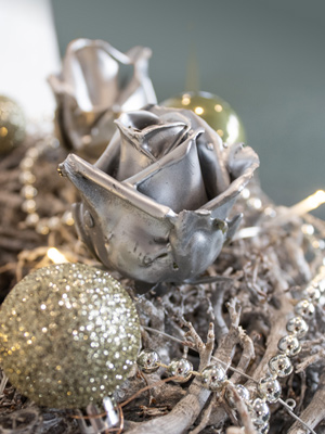 DIY Kerstkrans met waxrozen DIY Kerstkrans met waxrozen